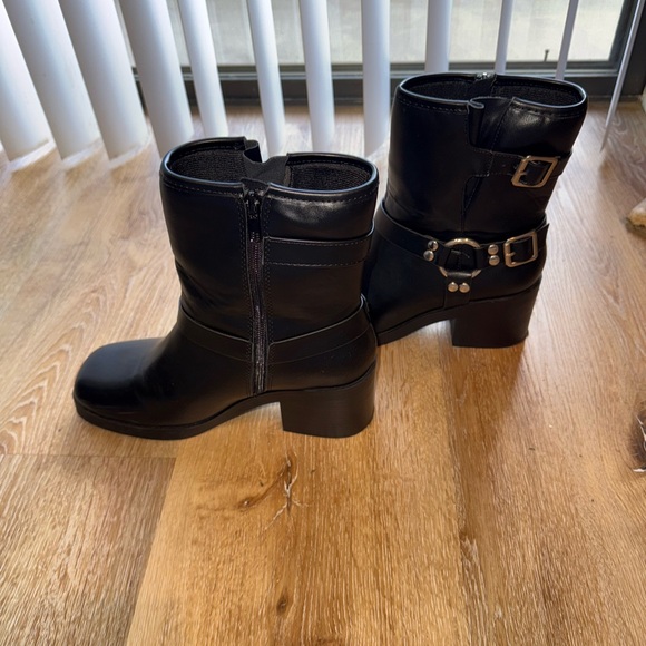 Black Leather Style Ankle Boots Women’s Size 9 - Picture 6 of 11